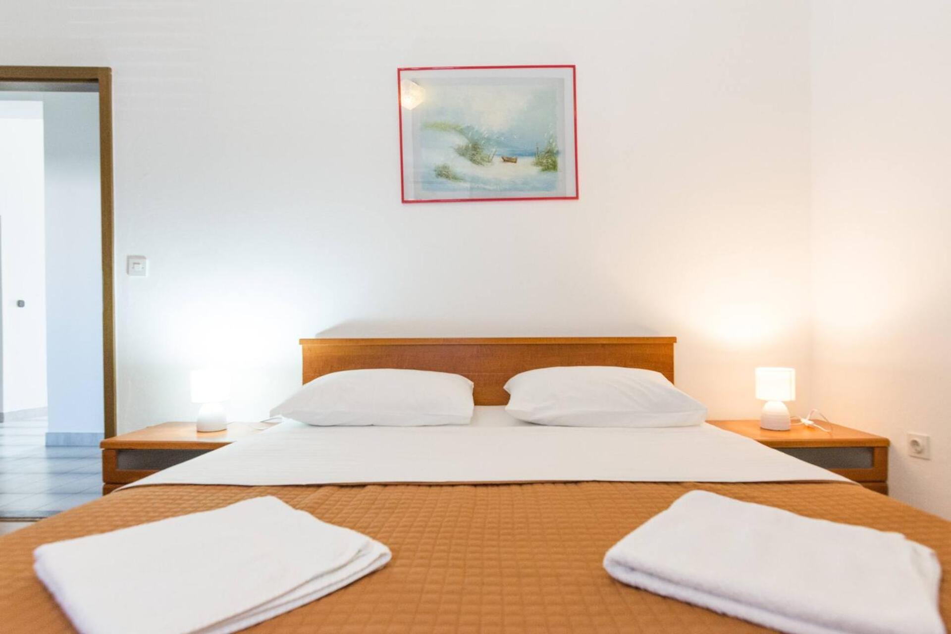 Apartment Rajna Биоград на Мору Екстериор снимка