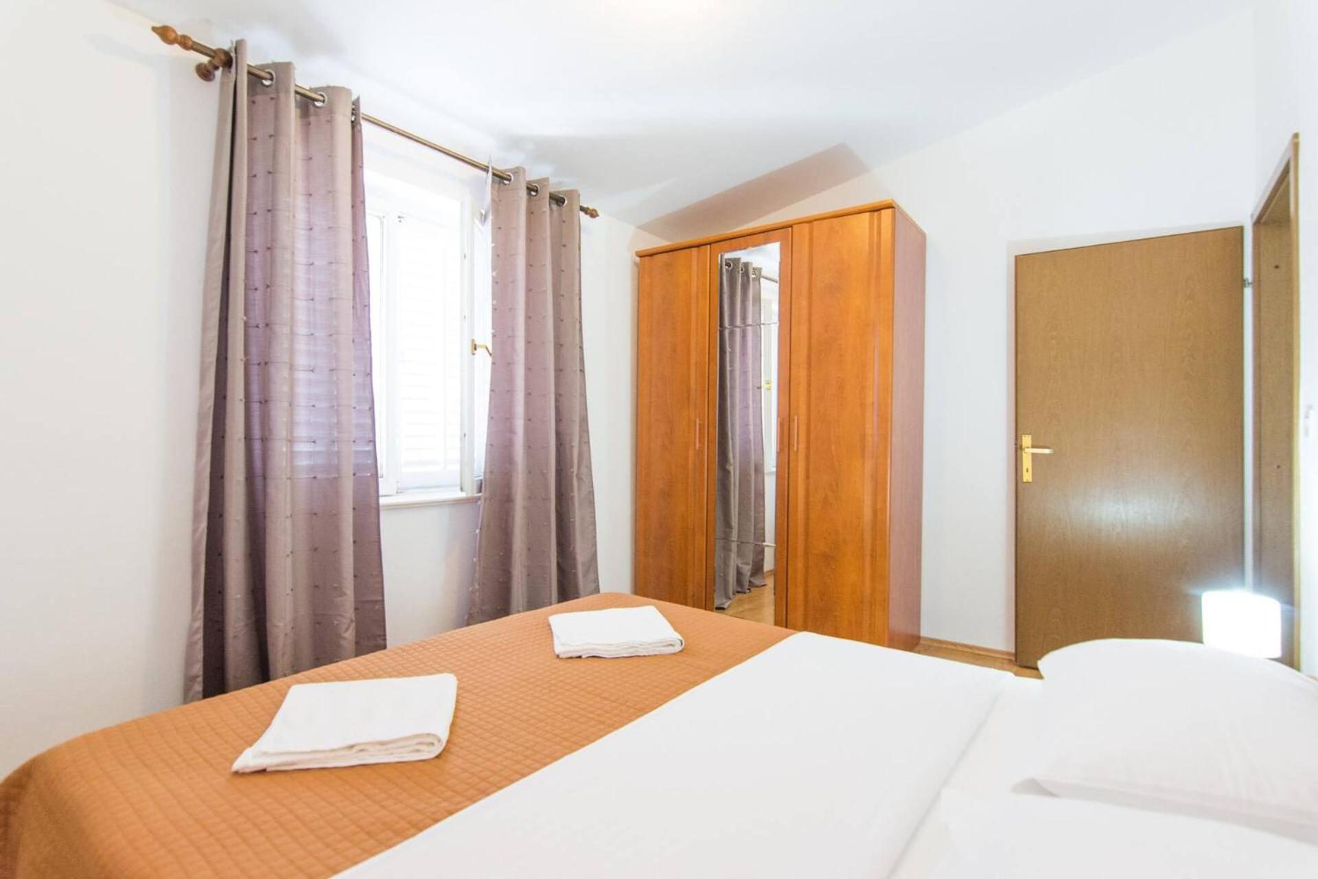 Apartment Rajna Биоград на Мору Екстериор снимка