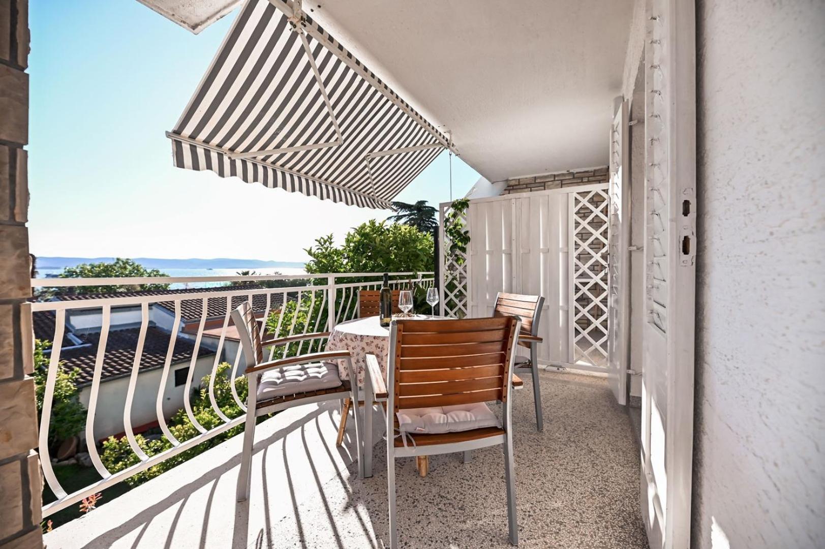 Apartment Rajna Биоград на Мору Екстериор снимка